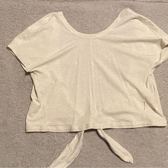 It’s a Tie Short Sleeve - Picture 1 of 4